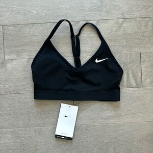 NIKE Sportsbra NWT
